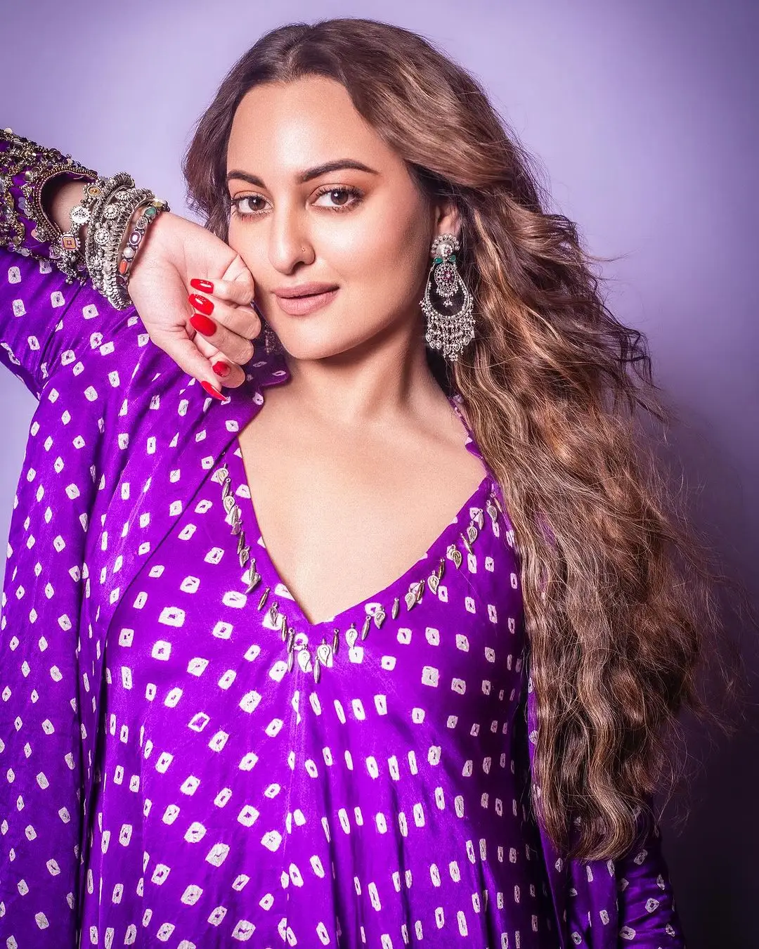 SONAKSHI SINHA IN NORTH INDIAN TRADITIONAL VIOLET GOWN